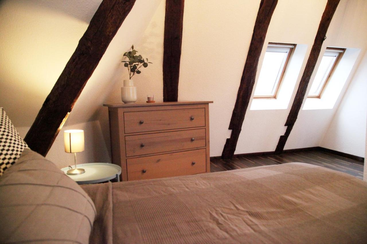 Wunderschoene Dachgeschoss - Maisonette Apartment