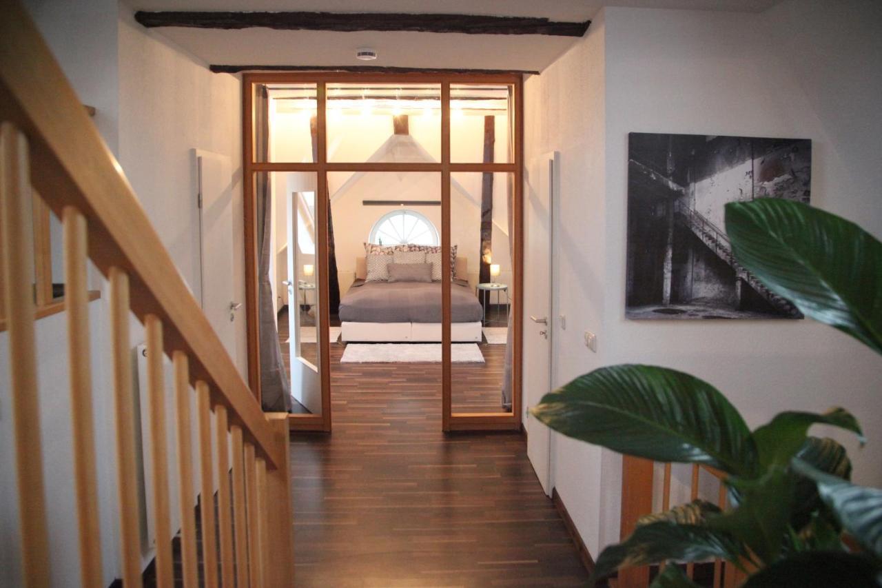 Wunderschoene Dachgeschoss - Maisonette Apartment