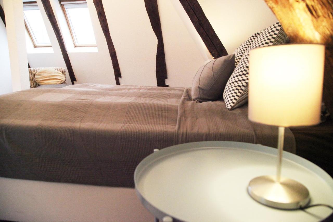Wunderschoene Dachgeschoss - Maisonette Apartment *